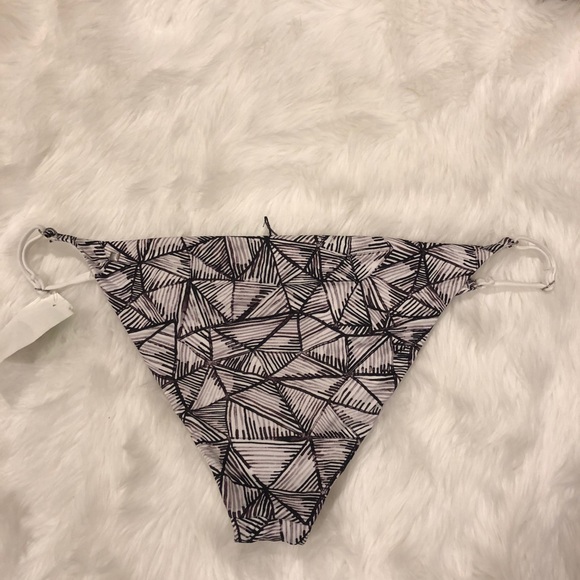 Reversible Dolce Vita Bikini Bottoms - Picture 7 of 7